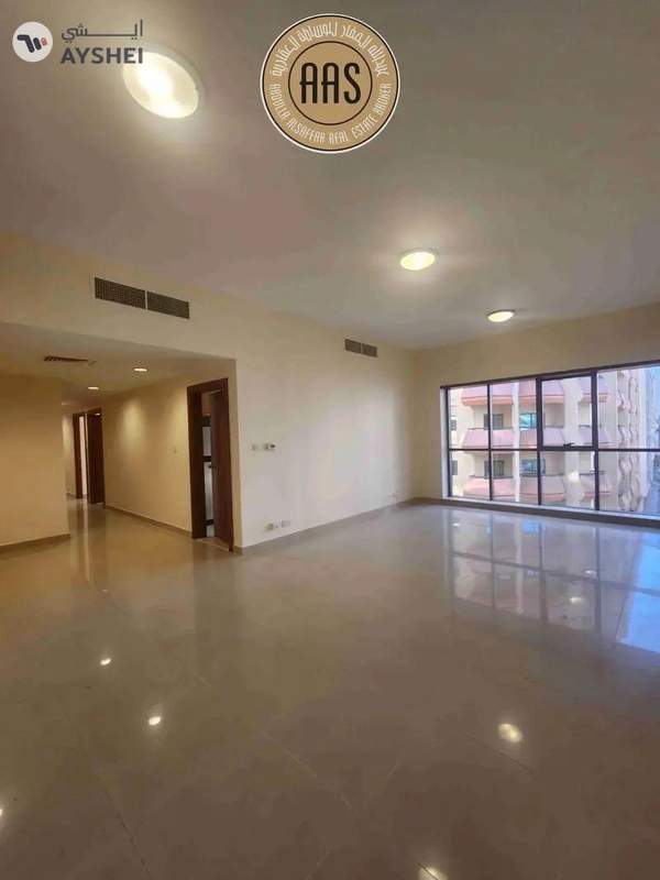 Spacious and luxurious 4bhk with maids room in mankhool near sharaf dg metro station