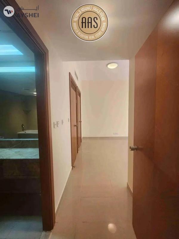 Spacious and luxurious 4bhk with maids room in mankhool near sharaf dg metro station