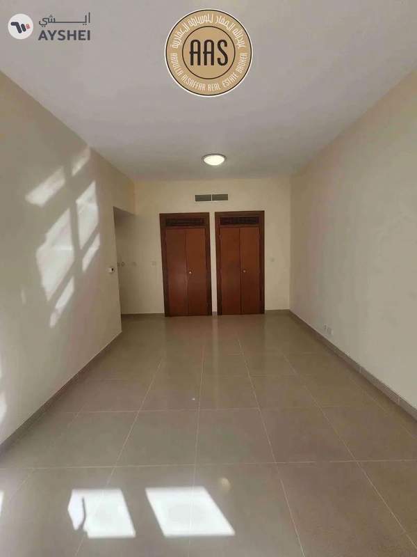 Spacious and luxurious 4bhk with maids room in mankhool near sharaf dg metro station