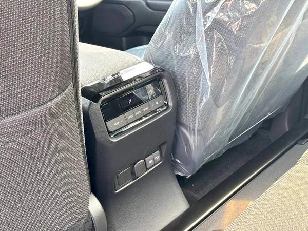 2025 PRADO RIGHT HAND DRIVE AR-TX 2.8L DIESEL 0KM