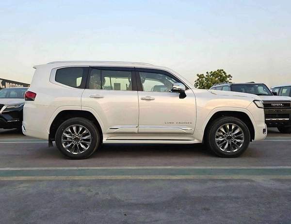 Toyota Land Cruiser VXR 3.5L Petrol Twin Turbo | FULL OPTION | BIG DVD | JBL SPKR | HUD / CODE # VXR3M)