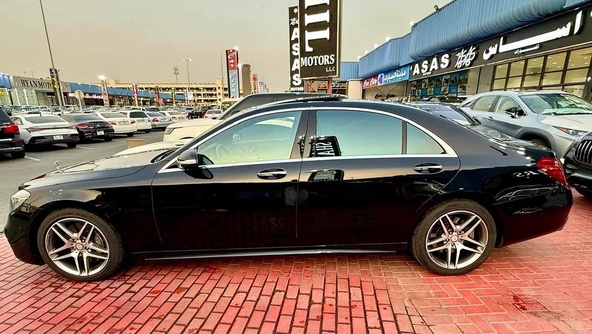 Mercedes-Benz S-Class S 550 2017 - Japanese Specs - GCC Car-17-17