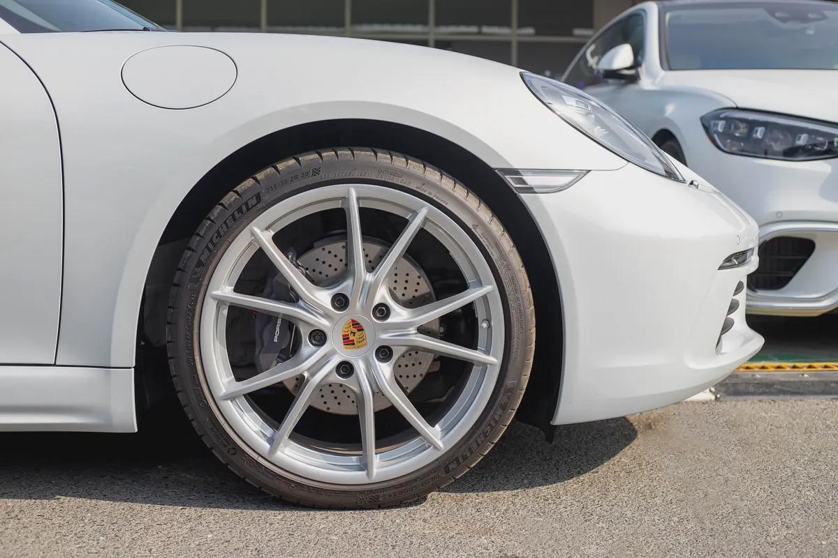 Brand New Porsche 718 Boxster 2024 | GCC |Only 500 KM-7-7