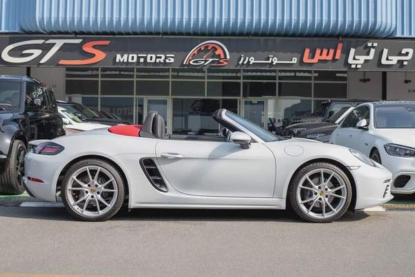Brand New Porsche 718 Boxster 2024 | GCC |Only 500 KM