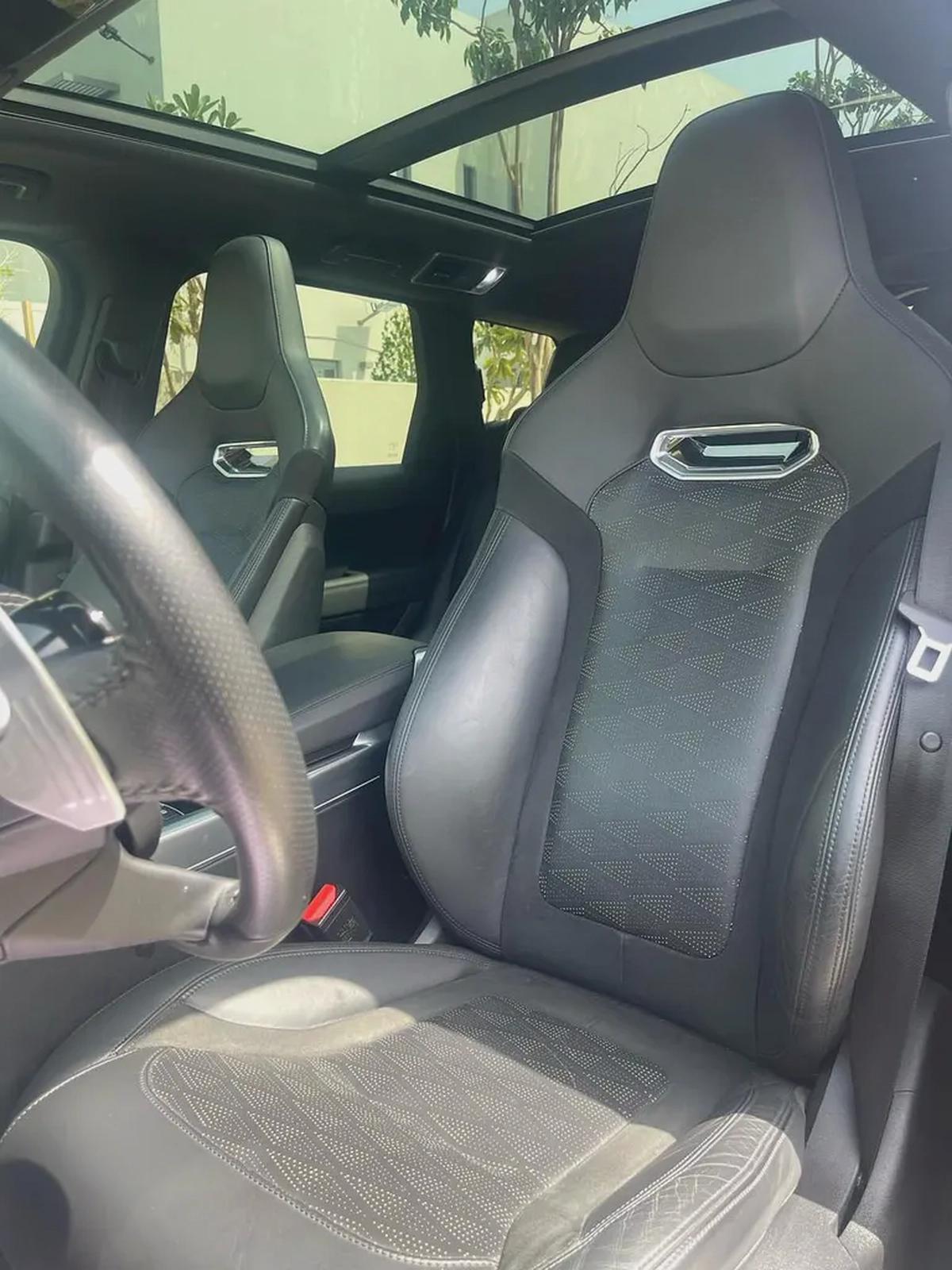 Land Rover Range Rover Sport SVR 2019 - American Specs-6-6