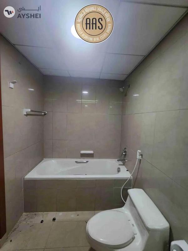 Spacious and luxurious 3bhk with a closed kitchen in mankhool near sharaf dg metro station