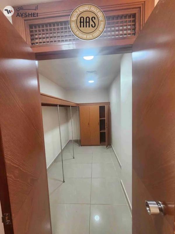 Spacious and luxurious 3bhk with a closed kitchen in mankhool near sharaf dg metro station