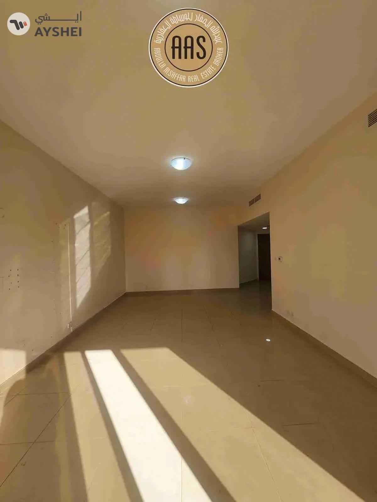 Spacious and luxurious 3bhk with a closed kitchen in mankhool near sharaf dg metro station-3-3