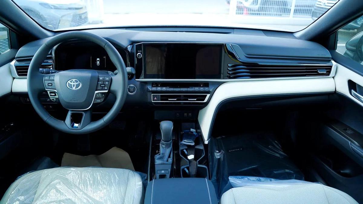 2026 Toyota Camry GLE - GCC Specs - Brand New-17-17