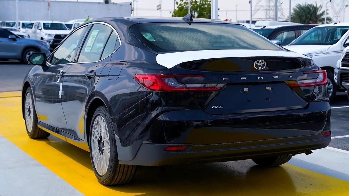 2026 Toyota Camry GLE - GCC Specs - Brand New-14-14