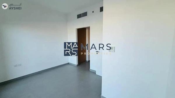 Stylish 1BHK with Balcony – Ideal Location!