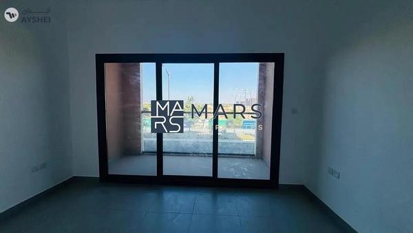 Stylish 1BHK with Balcony – Ideal Location!