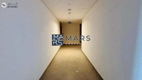 Stylish 1BHK with Balcony – Ideal Location!