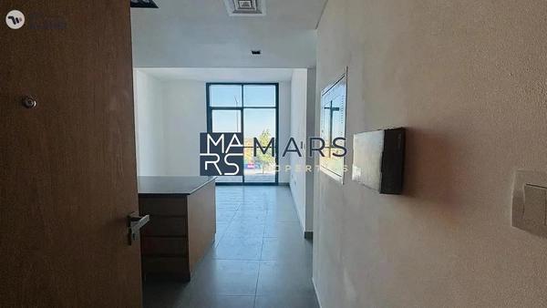Stylish 1BHK with Balcony – Ideal Location!