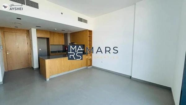 Stylish 1BHK with Balcony – Ideal Location!