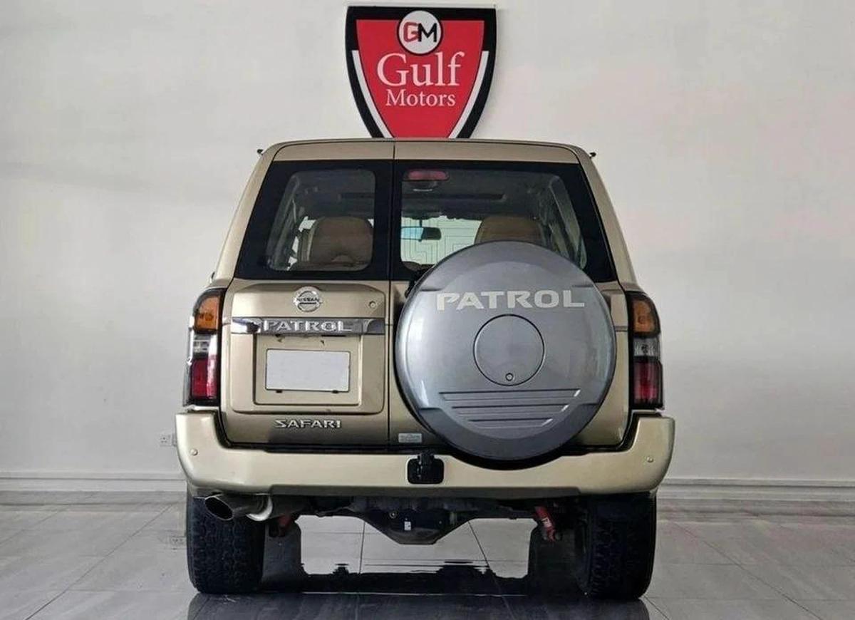 Nissan Patrol Safari *SPECIAL PRICE* GCC - NISSAN PATROL SAFARI TURBO DTX 42 V6 4.8L-6CYL - EXCELLENT CONDITION - 600 HP-2-2