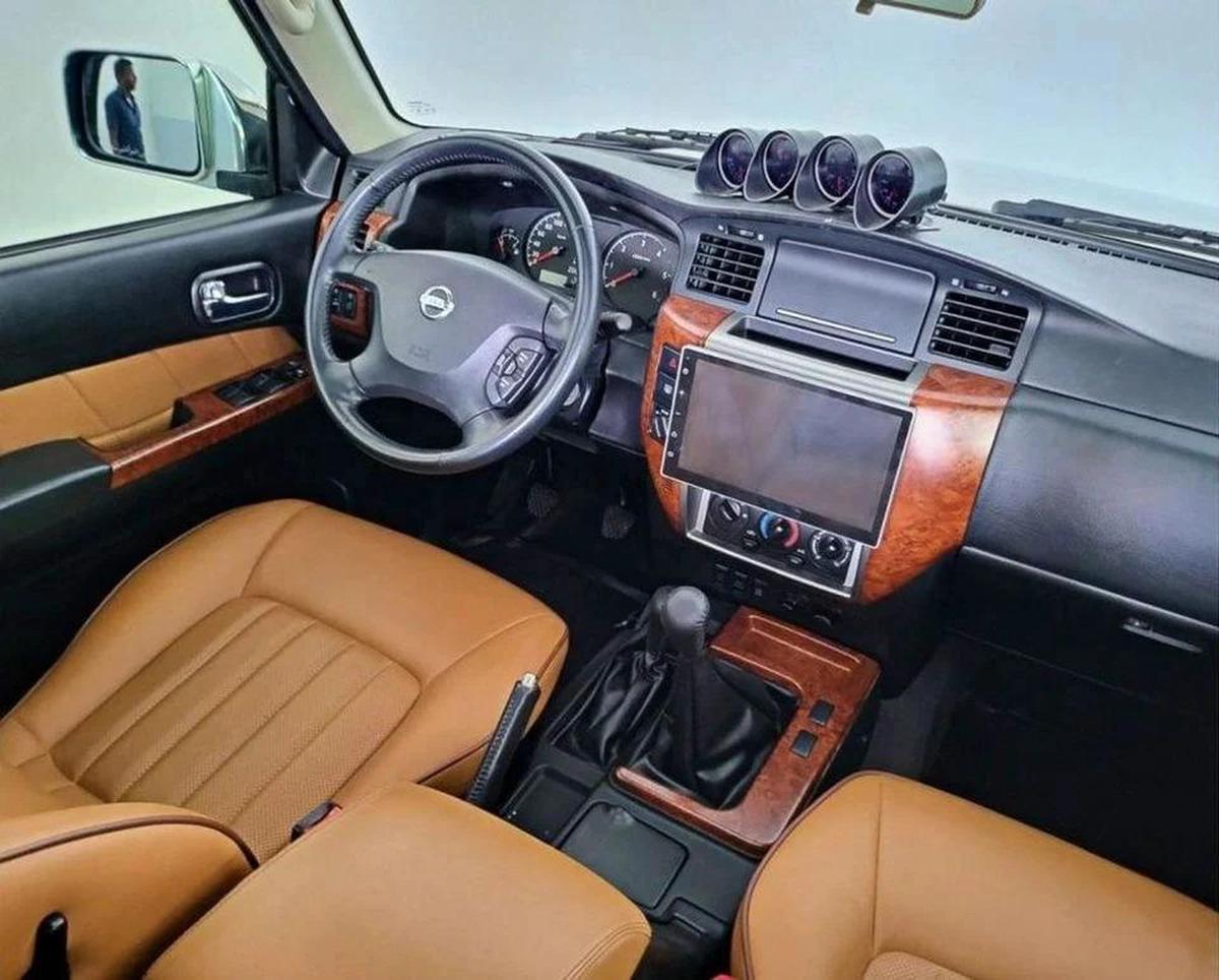 Nissan Patrol Safari *SPECIAL PRICE* GCC - NISSAN PATROL SAFARI TURBO DTX 42 V6 4.8L-6CYL - EXCELLENT CONDITION - 600 HP-4-4
