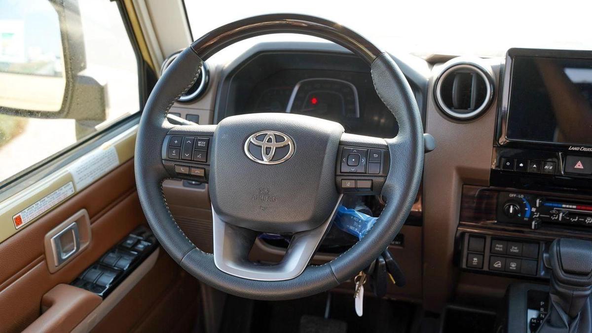 Toyota Land Cruiser 70-4-4