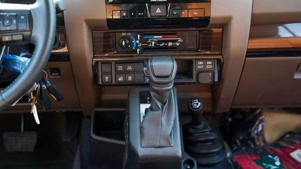 Toyota Land Cruiser 70