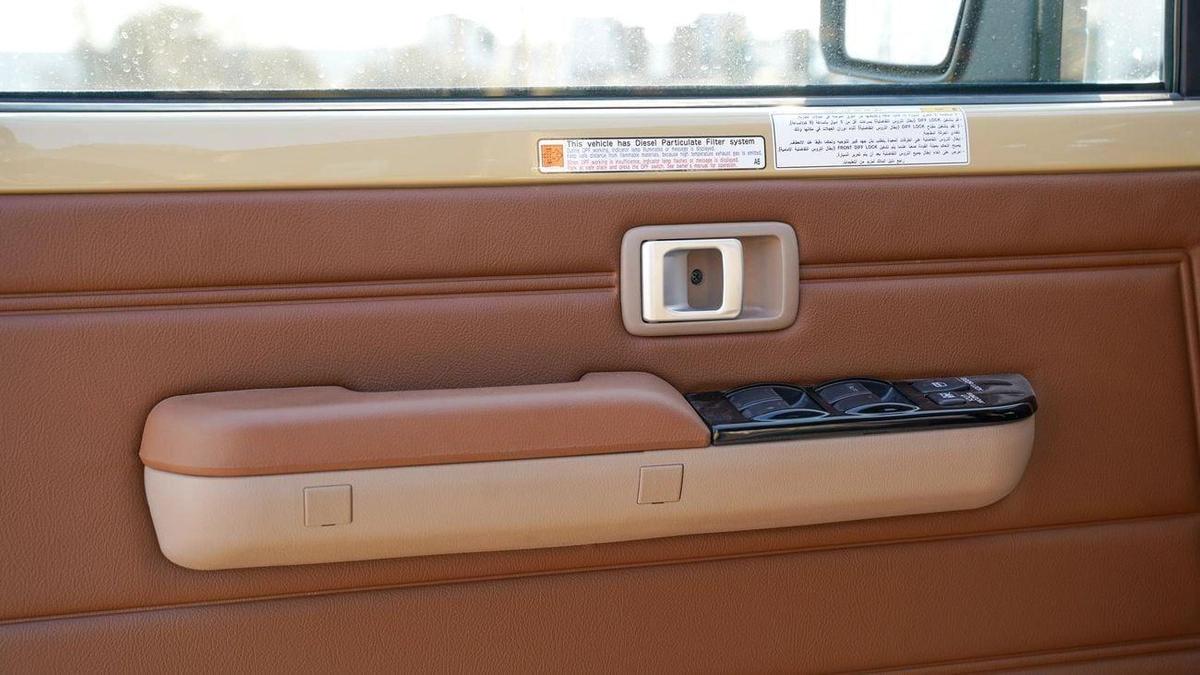 Toyota Land Cruiser 70-8-8