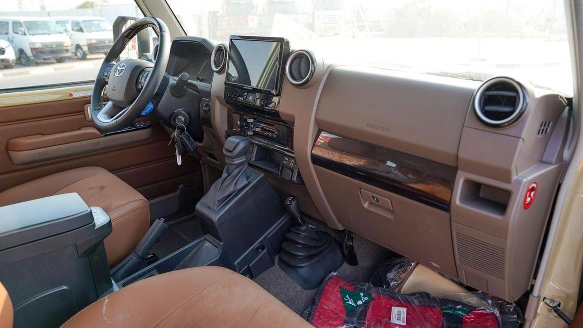 Toyota Land Cruiser 70-10-10