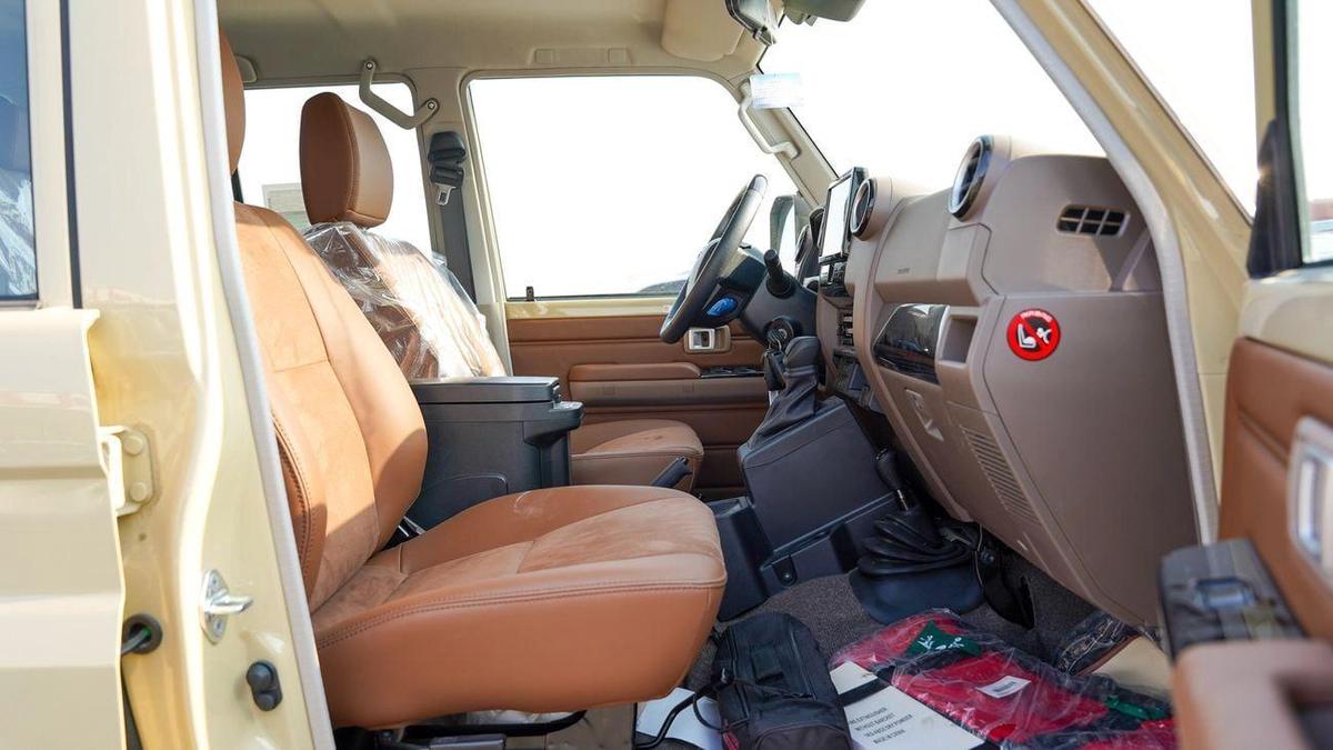 Toyota Land Cruiser 70-11-11