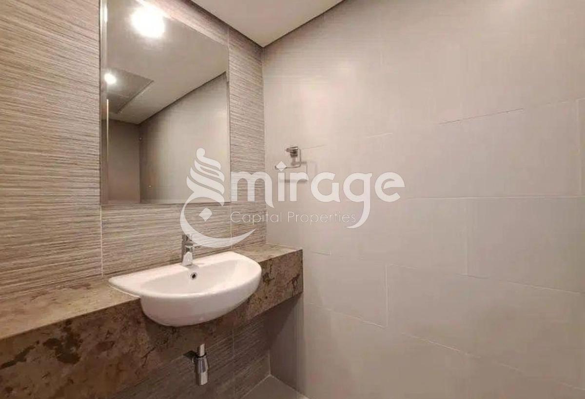 Stunning 1BHK | Prime Location | Great Community-4-4