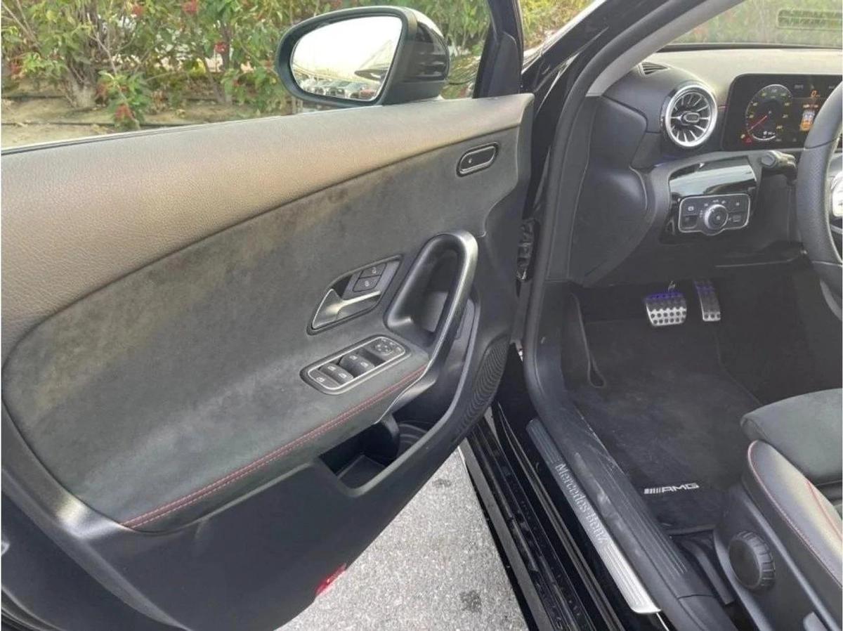 Mercedes Benz A200 Warranty 3y-8-8