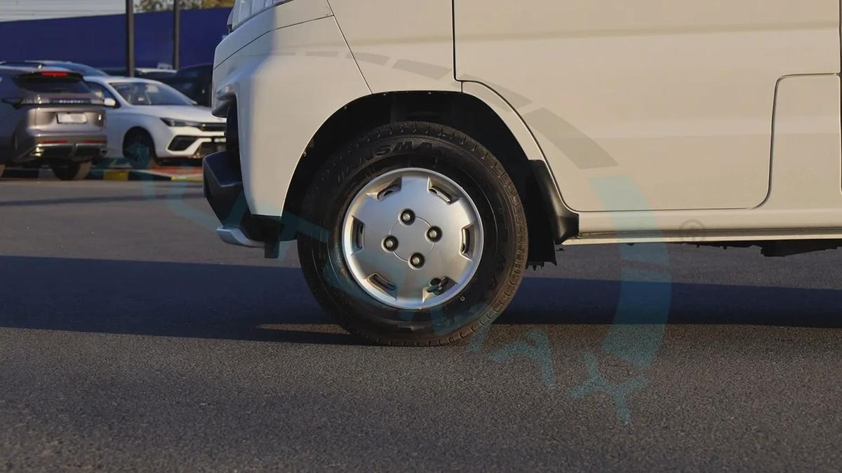 2025 CMC Veryca Window Van 1.5L RWD GCC 0Km With 3 Years Or 100,000 Km Warranty-19-19