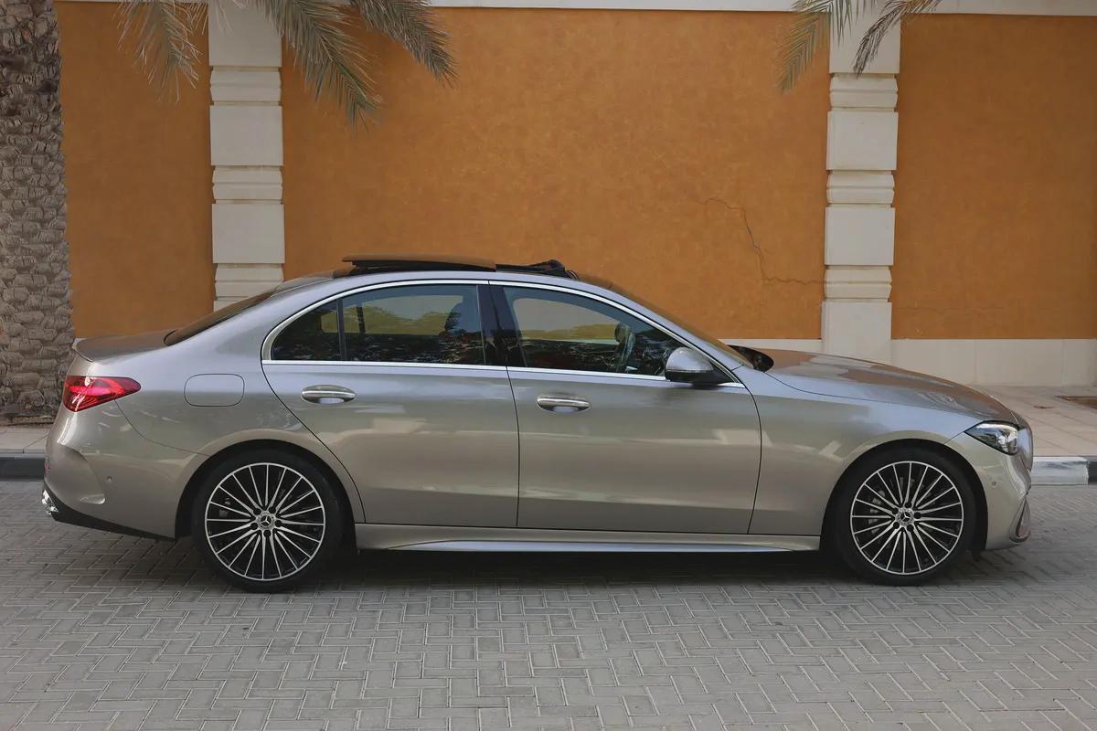 Mercedes C200 -Premium Plus 2024-12,000KM-GCC SPECS-UNDER WARRANTY-SERVICE CONTRACT-6-6