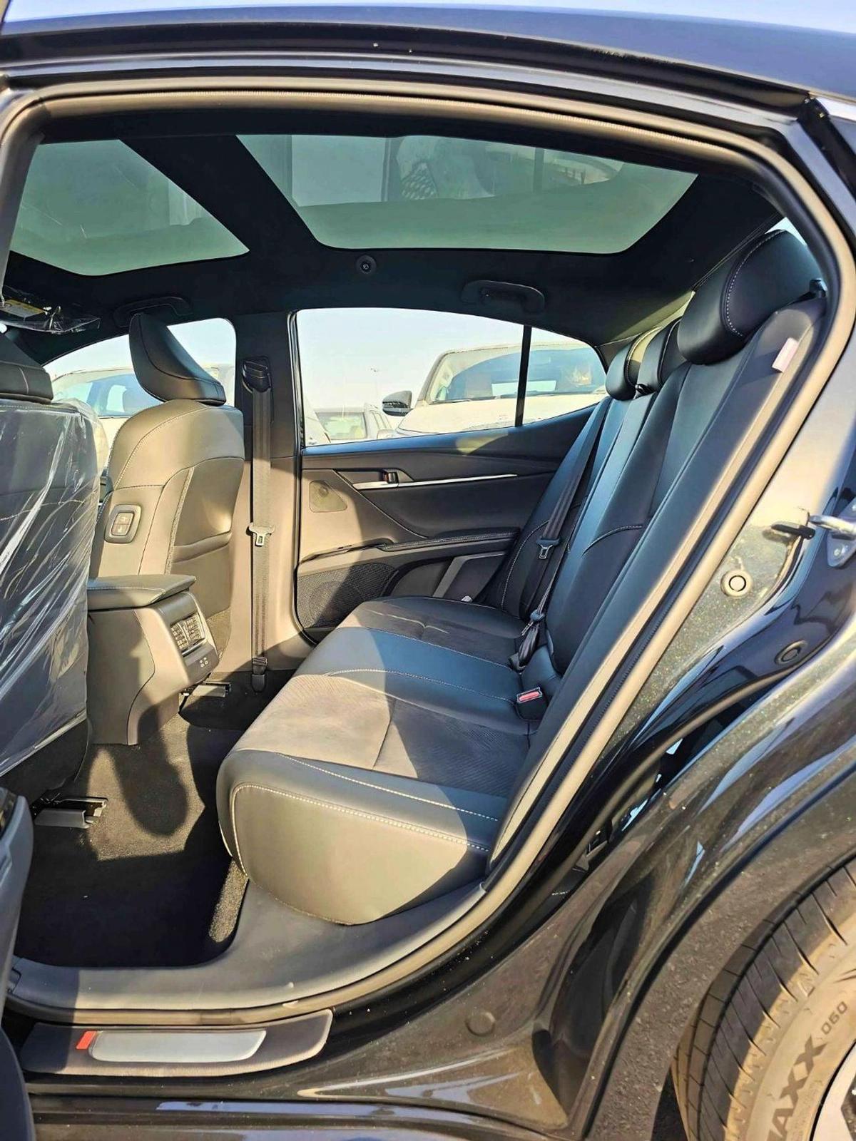 Toyota Camry S SPORT / 2.0L V4 PETROL / PWR SEATS WITH HEADUP DISPLAY / PANORAMIC ROOF (CODE # CMPCS)-7-7