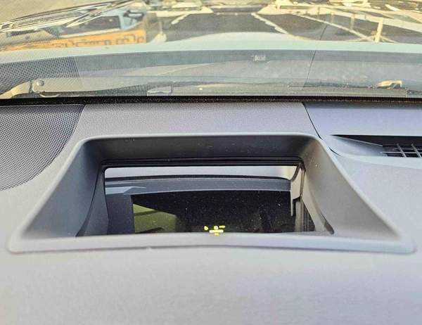 Toyota Camry S SPORT / 2.0L V4 PETROL / PWR SEATS WITH HEADUP DISPLAY / PANORAMIC ROOF (CODE # CMPCS)