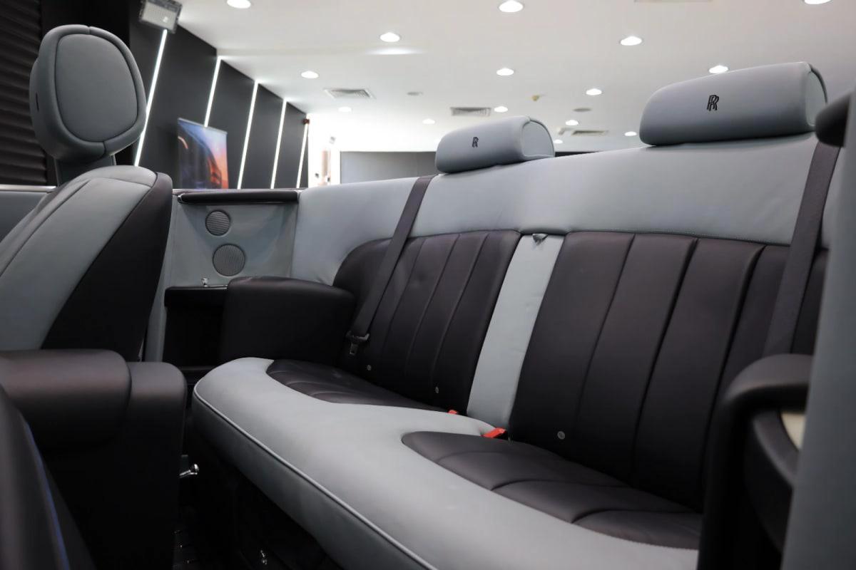 Rolls-Royce Phantom Drophead Waterspeed 1 of 35 Edition-1-1