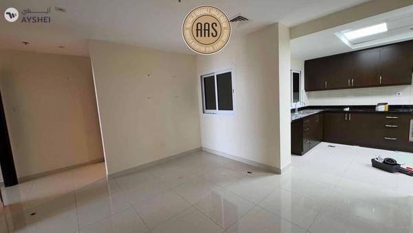 luxury 3bhk in prime location sheikh zayed road rent 235k