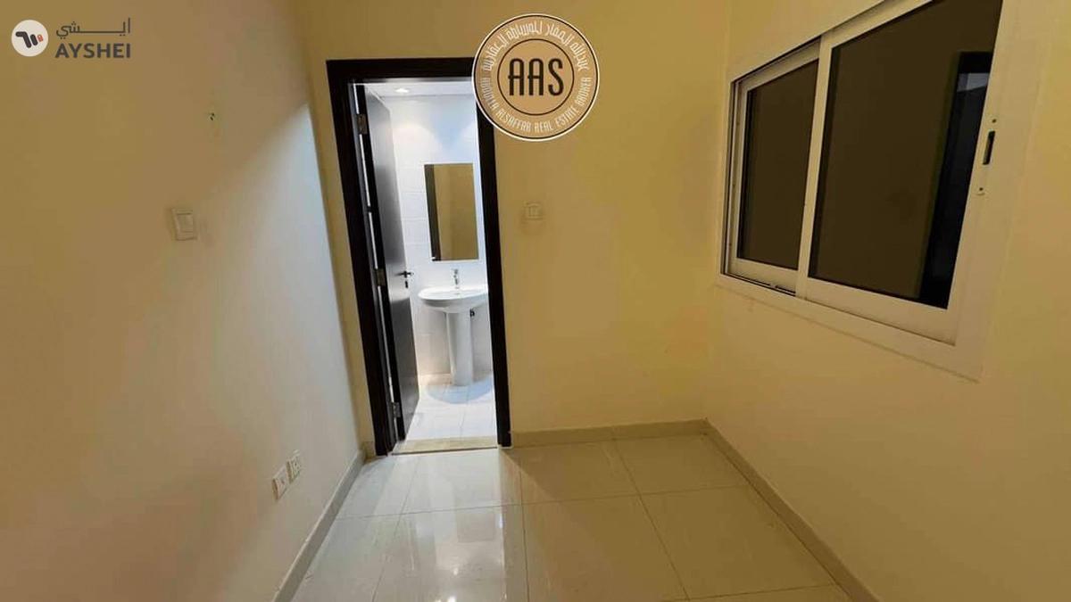 luxury 3bhk in prime location sheikh zayed road rent 235k-1-landscape