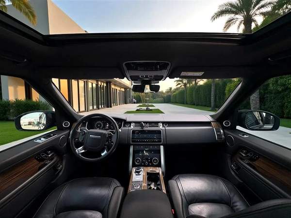 AED 2,300 P.M | 0% DOWN PAYMENT | RANGE ROVER HSE | 3.0SC V6 | 2019 | GCC SPECS | SVR KIT