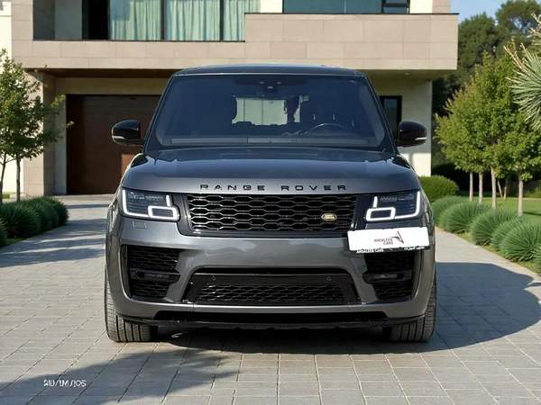 AED 2,300 P.M | 0% DOWN PAYMENT | RANGE ROVER HSE | 3.0SC V6 | 2019 | GCC SPECS | SVR KIT