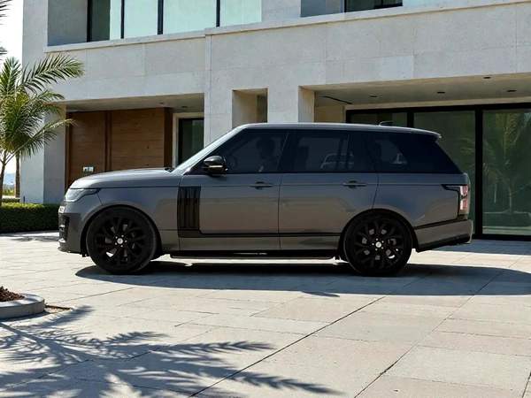 AED 2,300 P.M | 0% DOWN PAYMENT | RANGE ROVER HSE | 3.0SC V6 | 2019 | GCC SPECS | SVR KIT