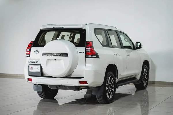 1 YR WARRANTY | 4.0 GXR | AED 1650 PM | GCC