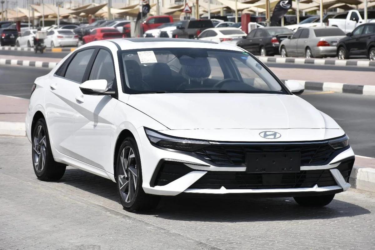 HYUNDAI ELANTRA LUXURY 2025 | WHITE LIKE-9-9