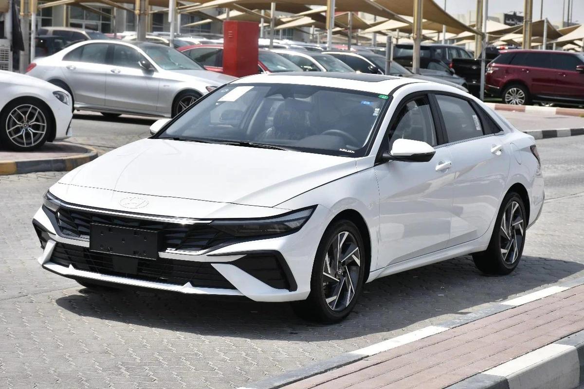 HYUNDAI ELANTRA LUXURY 2025 | WHITE LIKE-0-0