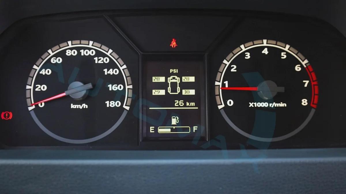 2025 CMC D260 Panel Van ( AMBULANCE ) 2.4L RWD GCC 0Km With 3 Years Or 100,000 Km Warranty-7-7
