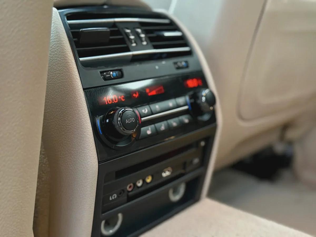 BMW 760M Gcc Full Option Free Accident Super Clean-19-19