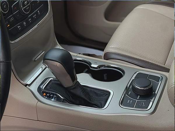 AED 1,157 P.M | 2017 Jeep Grand Cherokee Exclusive - GCC Specs | Original paint