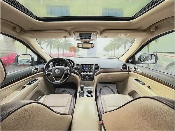 AED 1,157 P.M | 2017 Jeep Grand Cherokee Exclusive - GCC Specs | Original paint