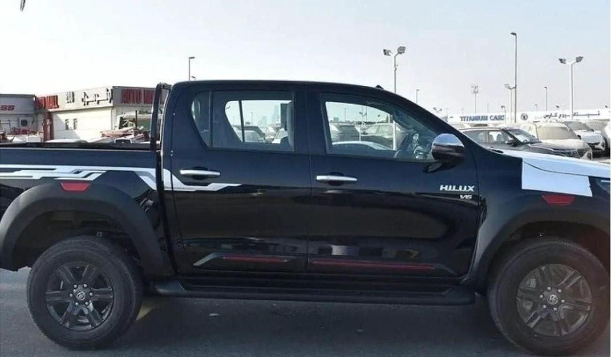 Toyota Hilux TOYOTA HILUX 4.0L V6 PETROL DC AT 2024-2-2