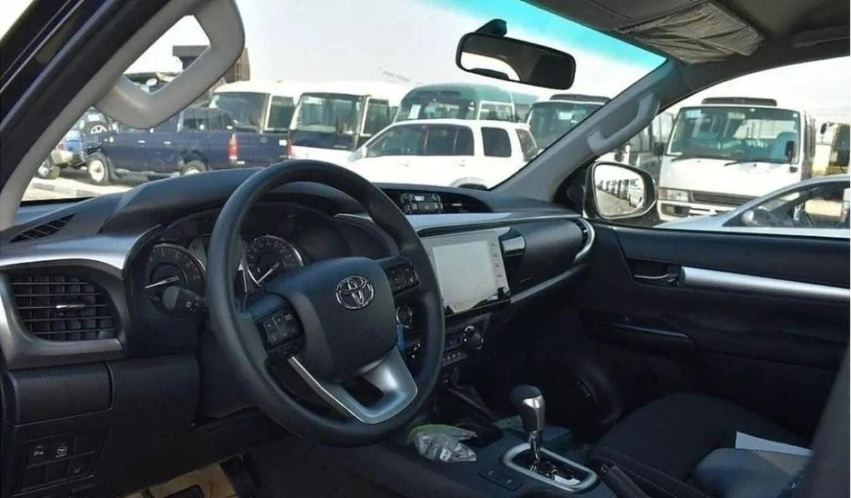 Toyota Hilux TOYOTA HILUX 4.0L V6 PETROL DC AT 2024-15-15