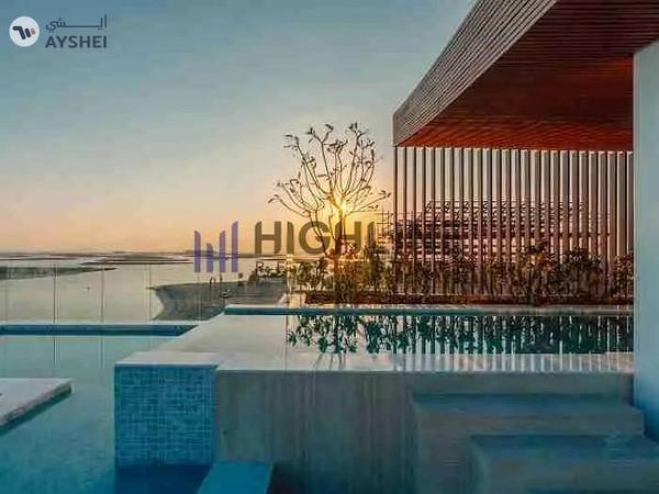 Sophisticated Vibrant Beach Luxury Villa