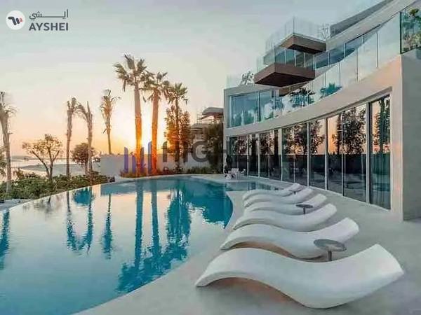 Sophisticated Vibrant Beach Luxury Villa