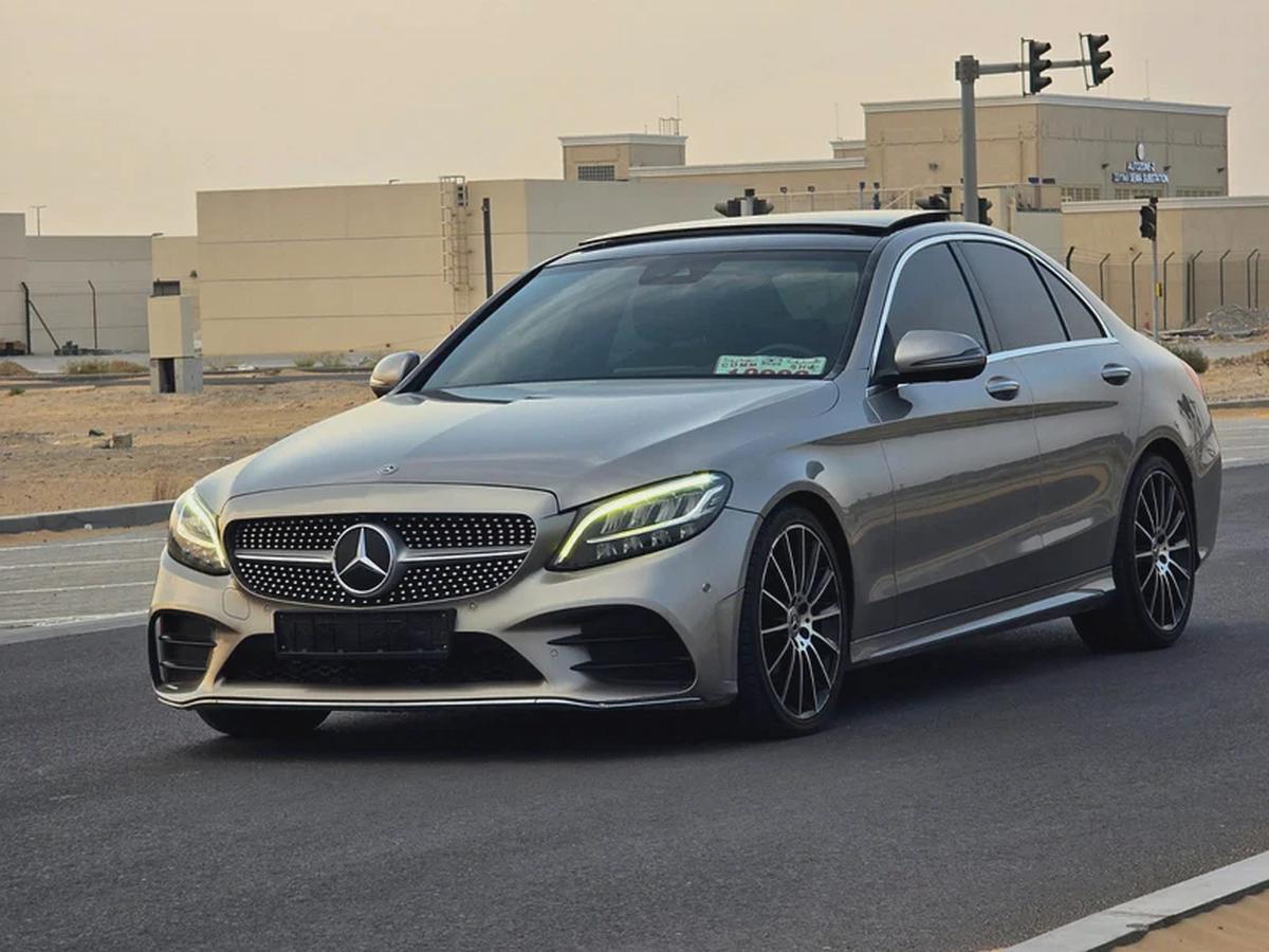 مرسيدس بنز C200 مواصفات خليجي 2019 بحالة جيدة-1-1